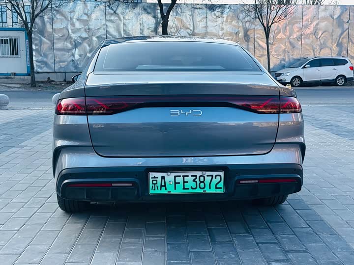 Фото 6 - BYD Qin L