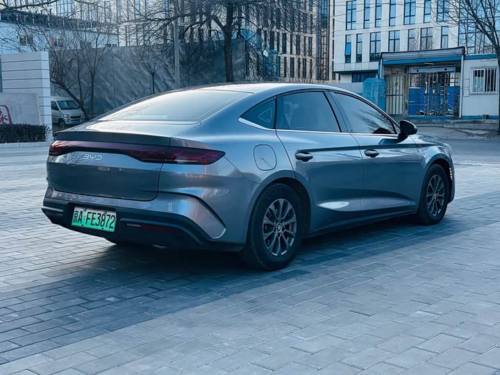 Фото 7 - BYD Qin L