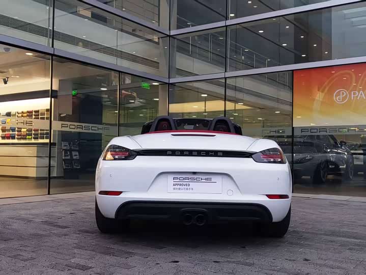 Фото 8 - Porsche 718