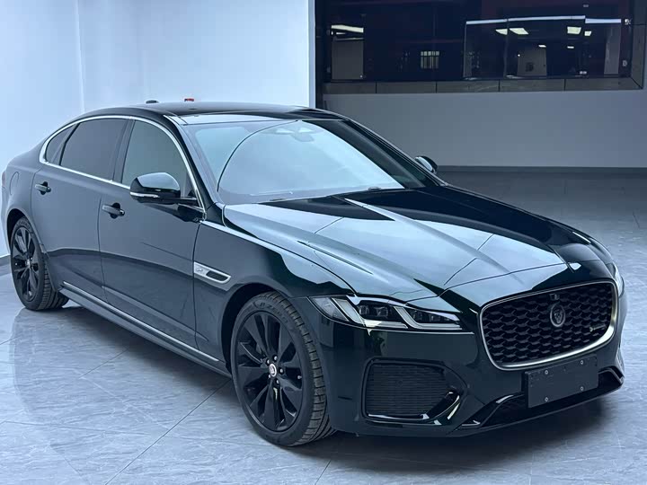 Фото 3 - Jaguar XF L