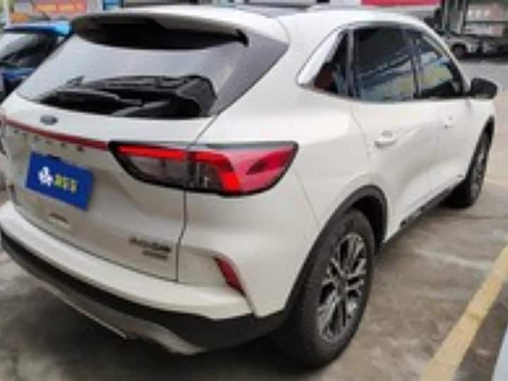 Фото 3 - Ford Escape