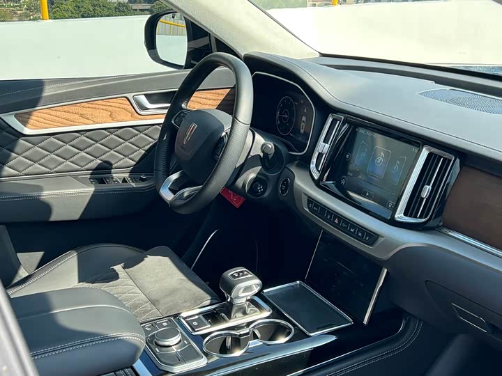 Фото 8 - Hongqi HS7