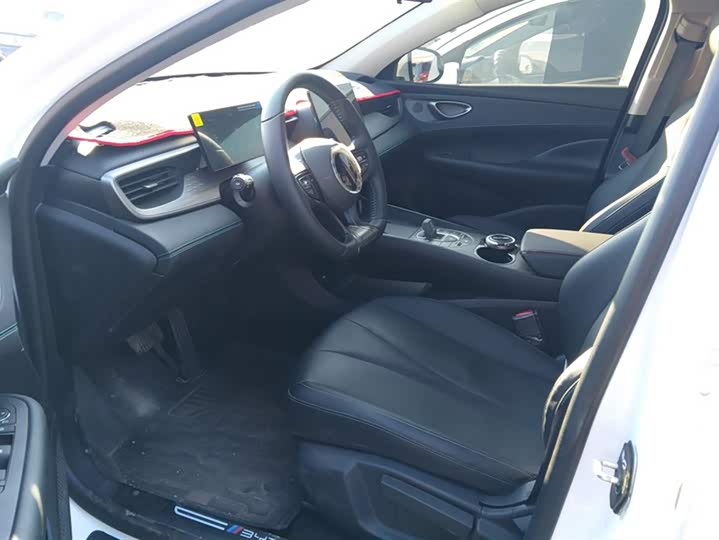 Фото 9 - BYD Seal 05 DM-i Hybrid