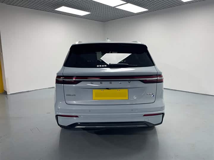 Фото 5 - Geely Monjaro