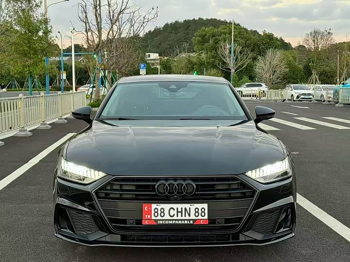 Фото 5 - Audi A7