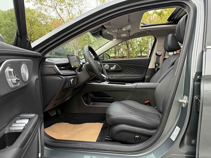 Фото 6 - Chery Fulwin A8L