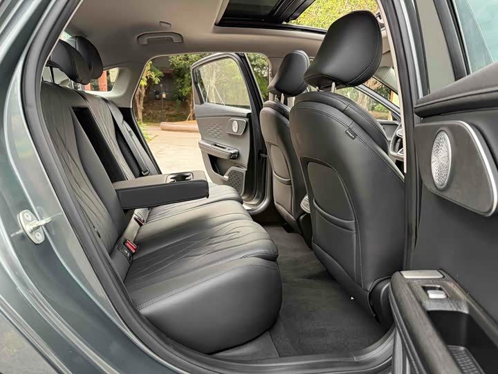 Фото 9 - Chery Fulwin A8L