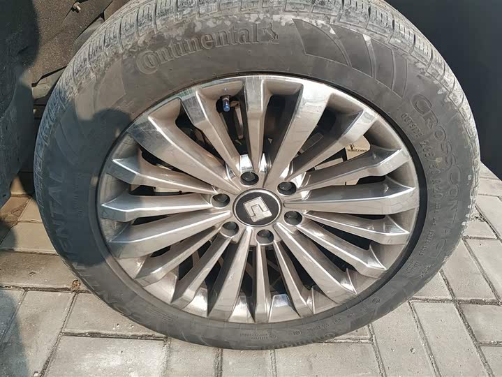 Фото 6 - Tank 500 Hybrid