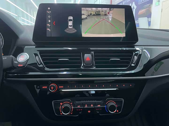 Фото 9 - BMW 1 Series