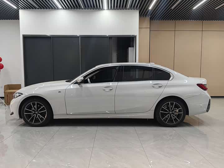 Фото 3 - BMW 3 Series