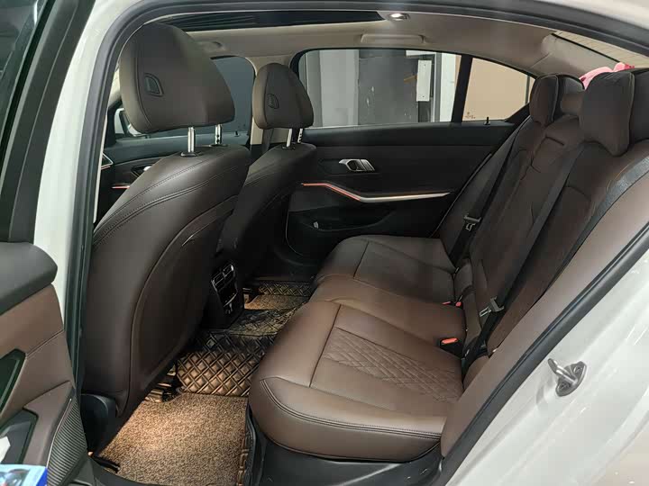 Фото 8 - BMW 3 Series