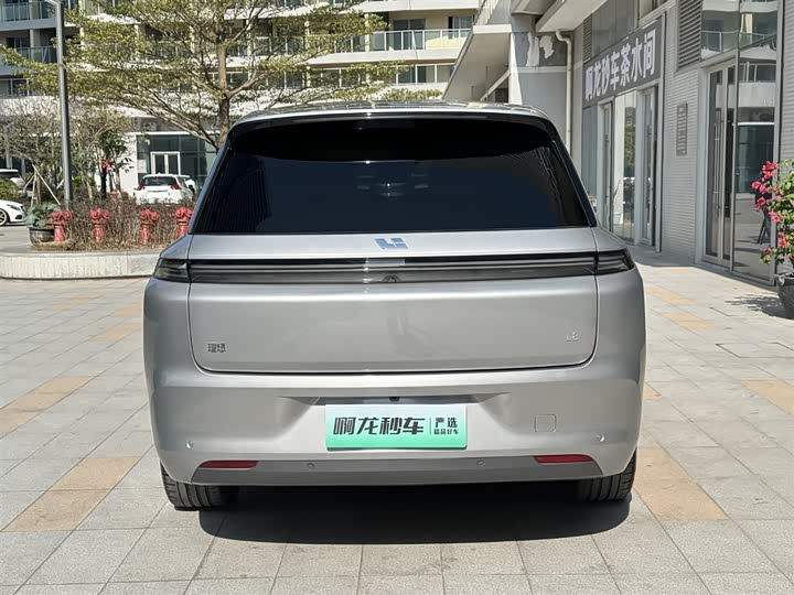 Фото 7 - LiXiang L8