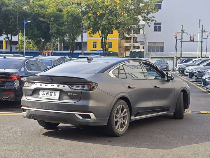 Фото 4 - Ford Mondeo