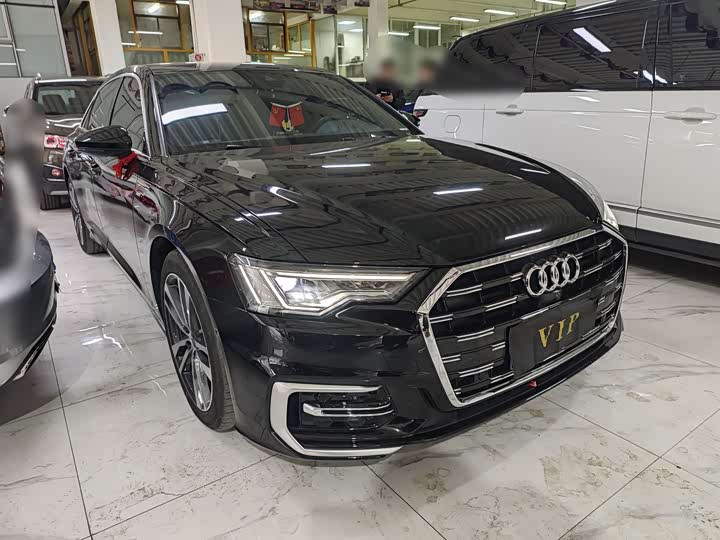 Фото 3 - Audi A6L