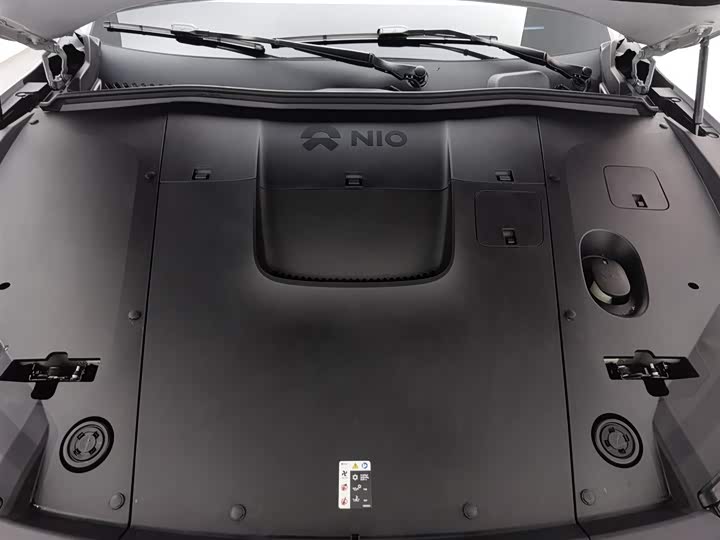 Фото 6 - Nio EC6