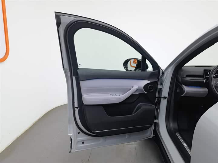 Фото 8 - Nio EC6