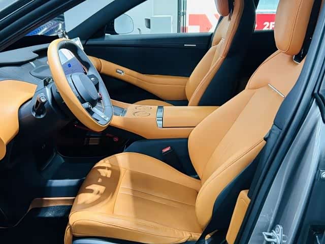 Фото 8 - Xiaomi YU7