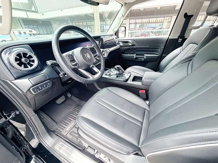 Фото 4 - Tank 300