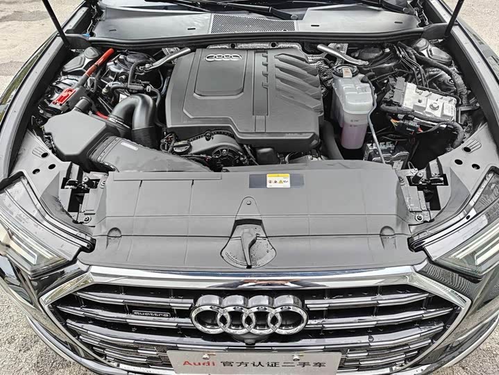 Фото 5 - Audi A6L