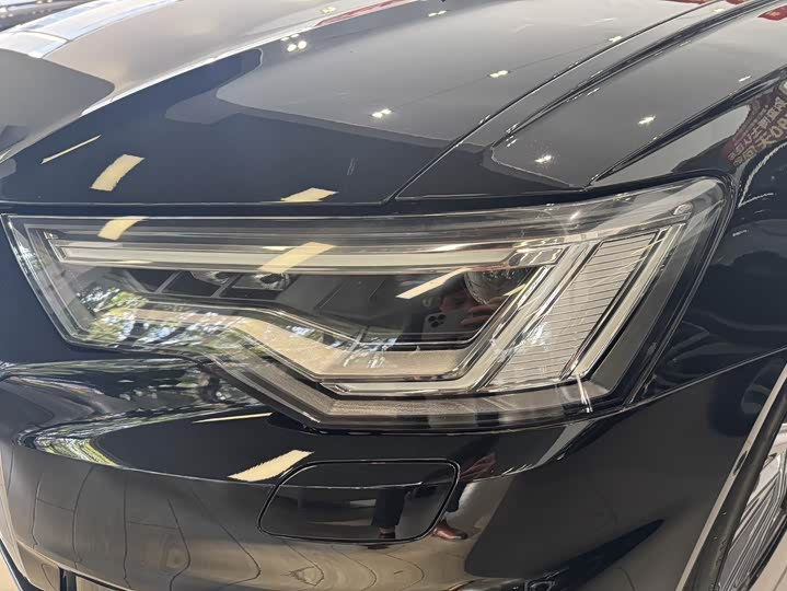 Фото 8 - Audi A6L