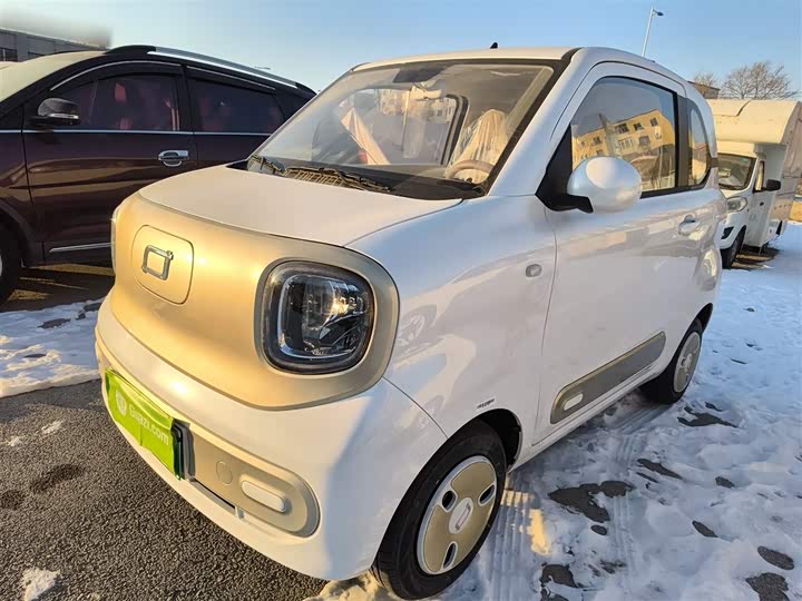 Фото 1 - Bestune Pony