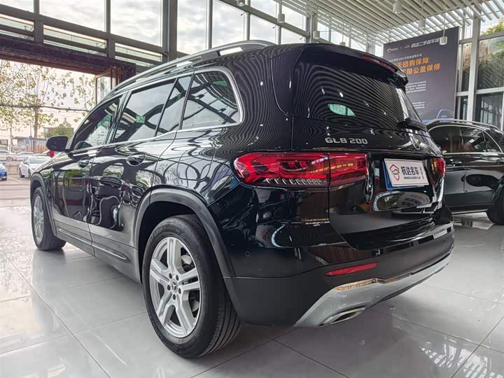 Фото 6 - Mercedes-Benz GLB-Class