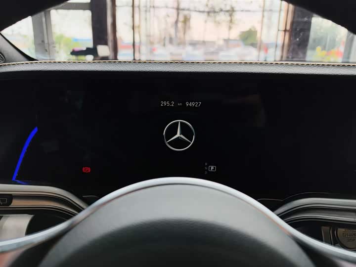 Фото 8 - Mercedes-Benz GLB-Class