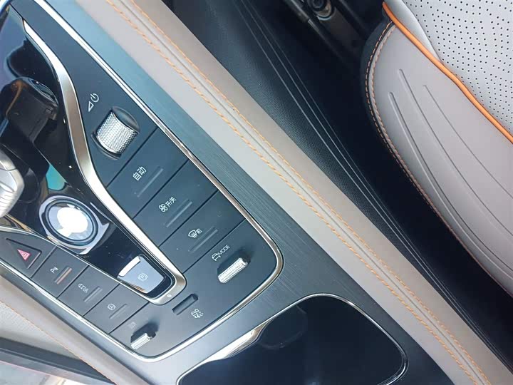 Фото 9 - BYD Yuan Plus