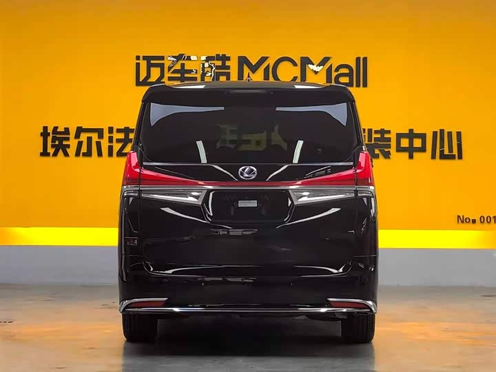 Фото 5 - Lexus LM