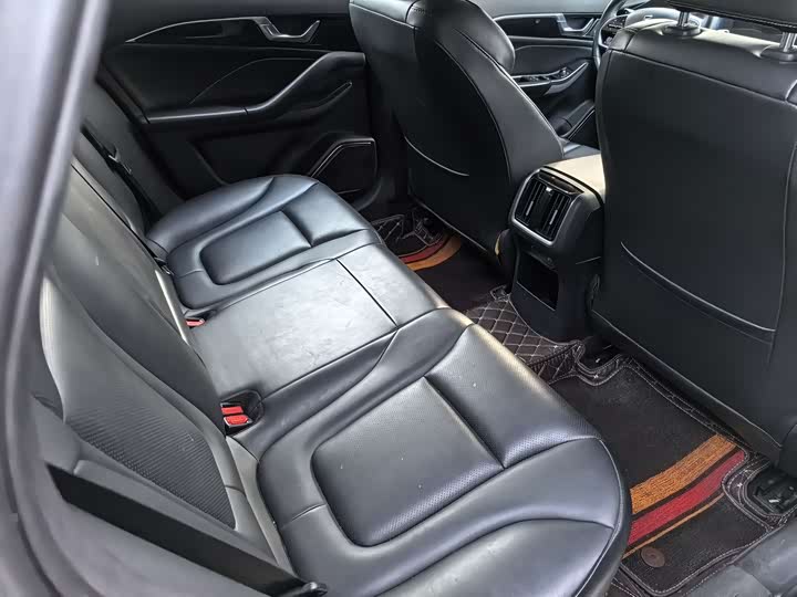 Фото 4 - Bestune B70