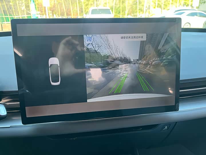 Фото 6 - Geely Geometry G6