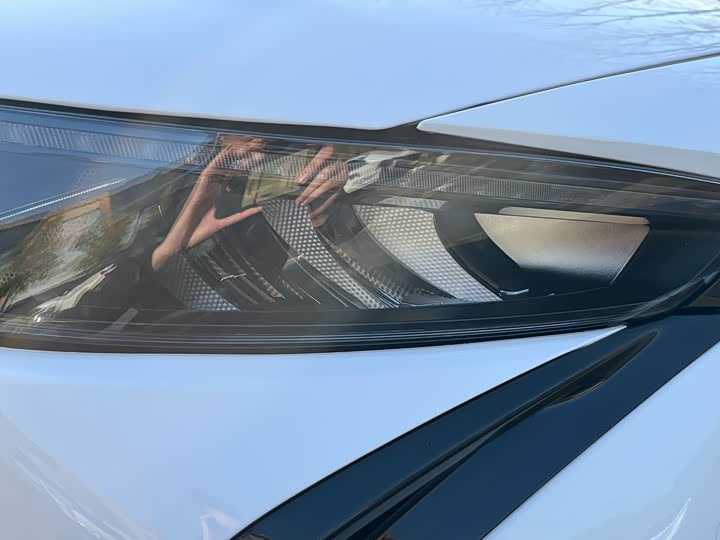 Фото 7 - Geely Geometry G6