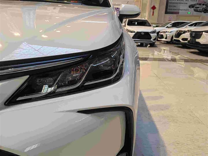 Фото 5 - Toyota Corolla