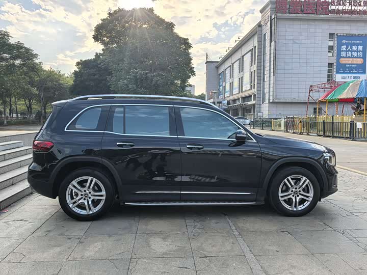 Фото 4 - Mercedes-Benz GLB-Class