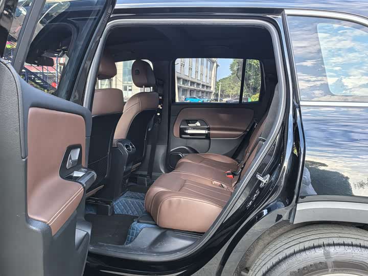 Фото 6 - Mercedes-Benz GLB-Class