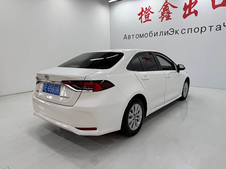 Фото 6 - Toyota Corolla