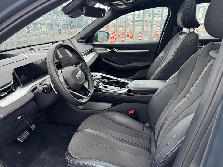 Photo 5 - Geely Preface