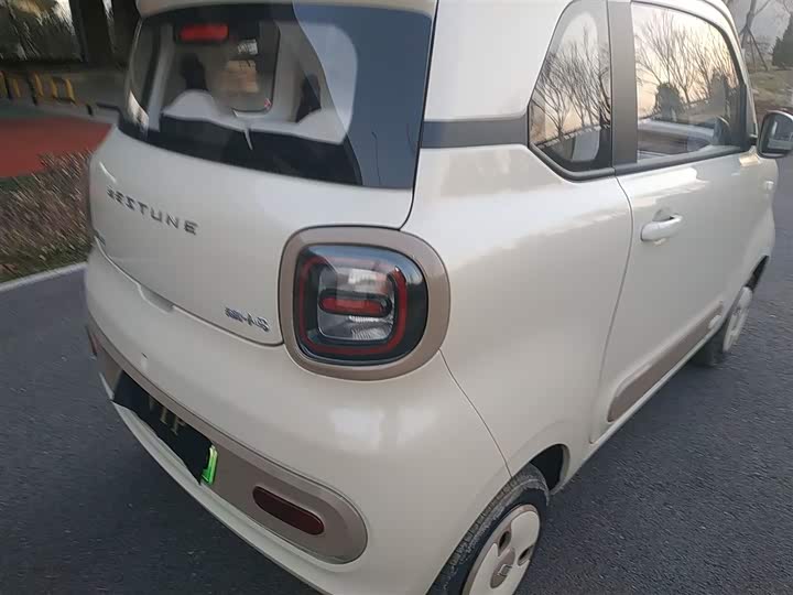 Фото 8 - Bestune Pony