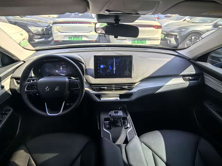 Фото 5 - Hongqi E-QM5