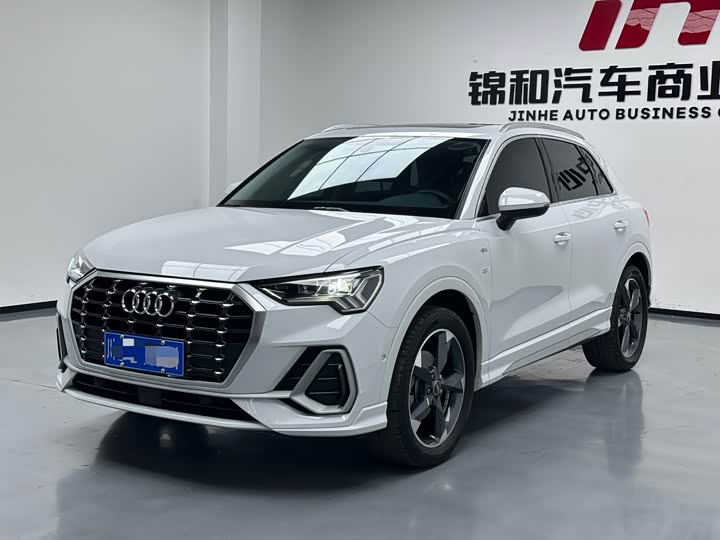 Фото 1 - Audi Q3