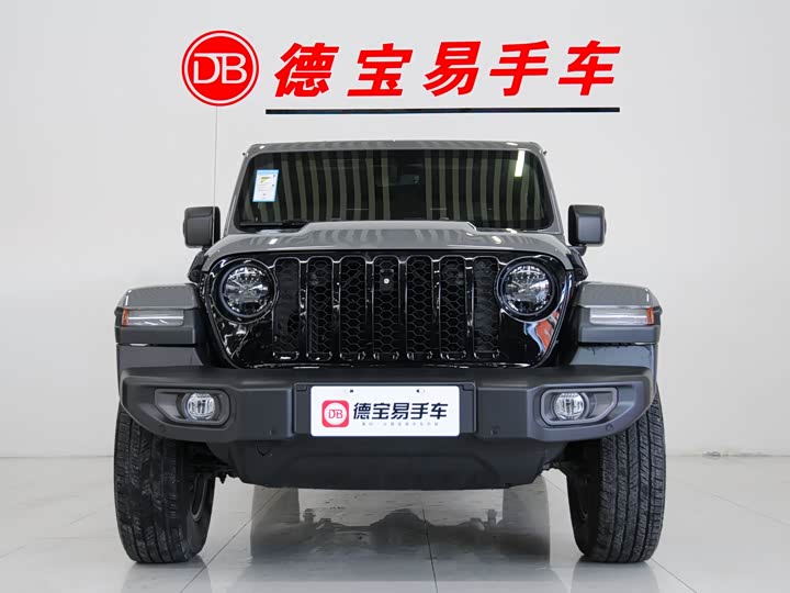 Фото 5 - Jeep Gladiator