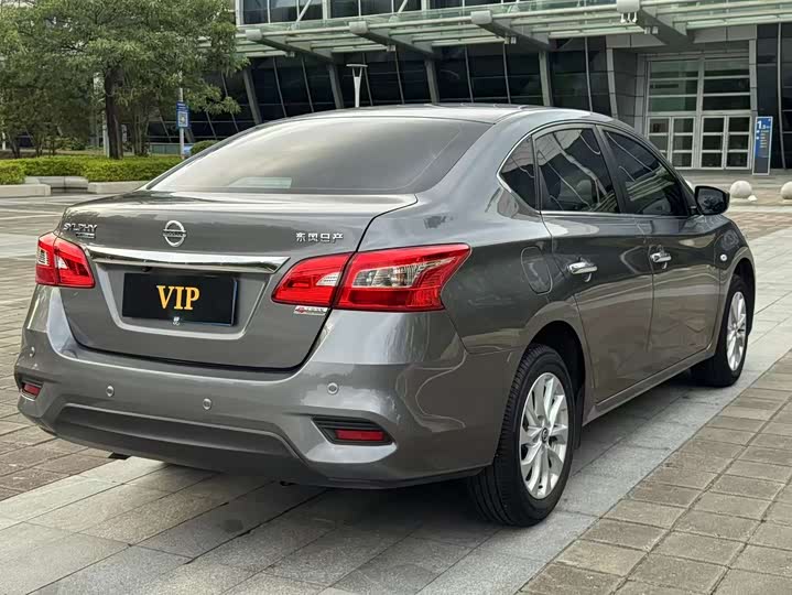 Фото 5 - Nissan Sylphy