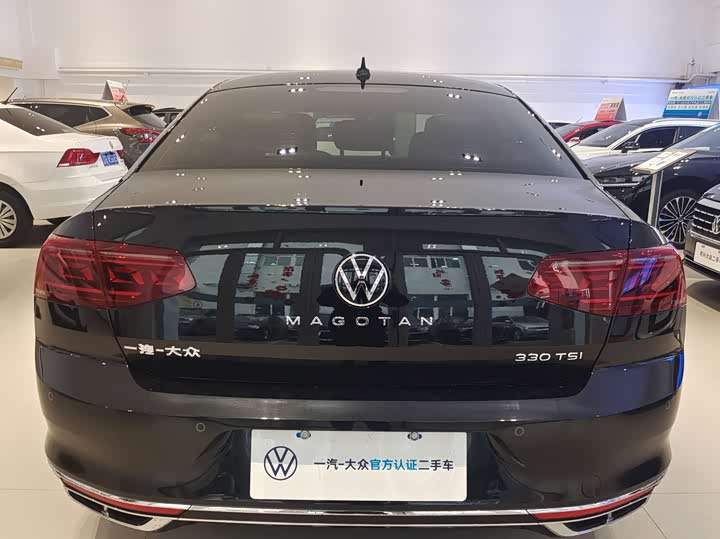 Фото 5 - Volkswagen Magotan