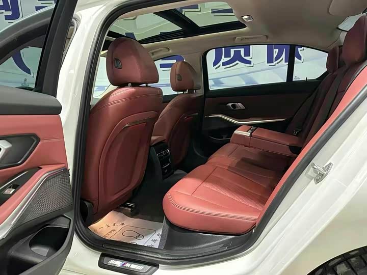 Фото 8 - BMW 3 Series