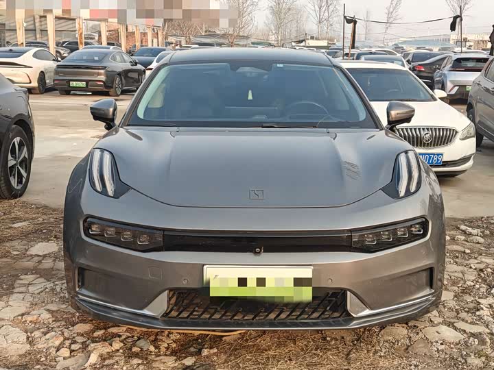 Фото 2 - Zeekr 001