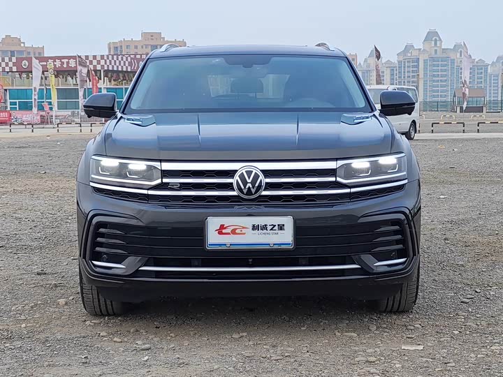 Фото 1 - Volkswagen Teramont X