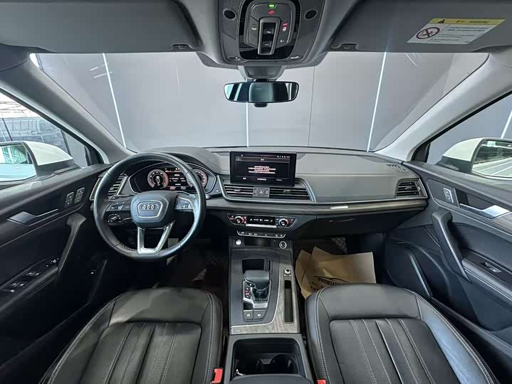 Фото 9 - Audi Q5L