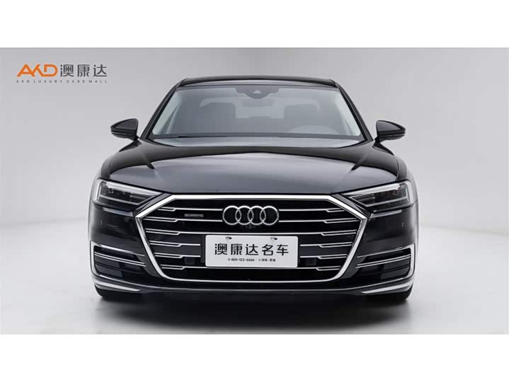 Фото 2 - Audi A8