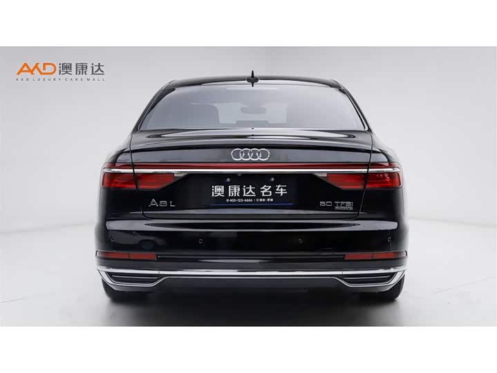 Фото 4 - Audi A8