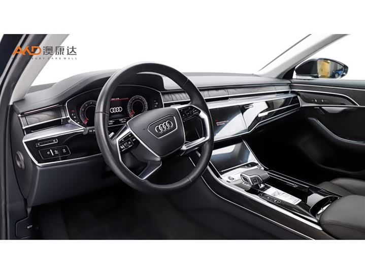 Фото 6 - Audi A8
